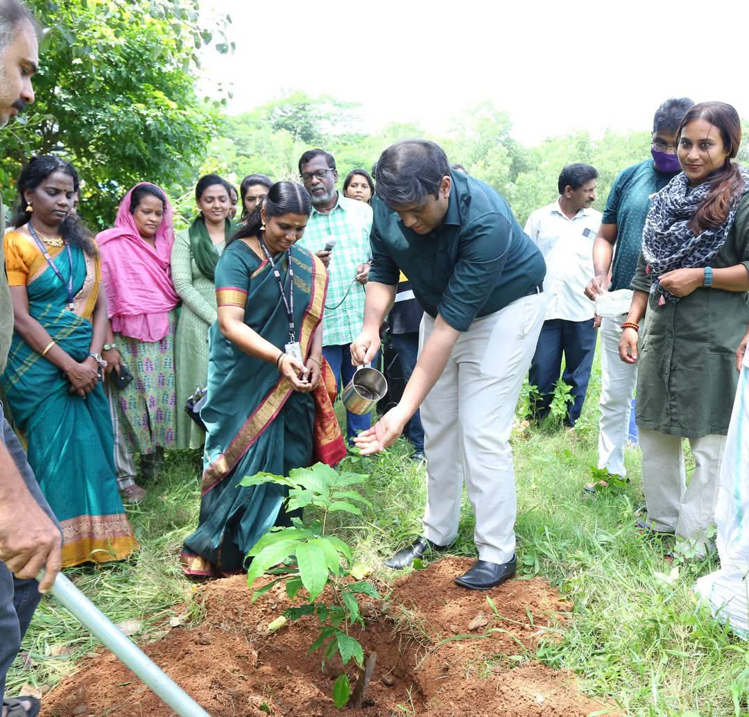 എറണാകുളം കളക്ട്രേറ്റിൽ പരിസ്ഥിതി ദിനാചരണം നടത്തി