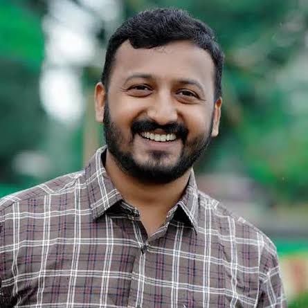 കടുവയെ പിടിച്ച കിടുവയാകാൻ പോയി, ഒടുവിൽ കൂട്ടിലകപ്പെട്ട് മാങ്കൂട്ടം